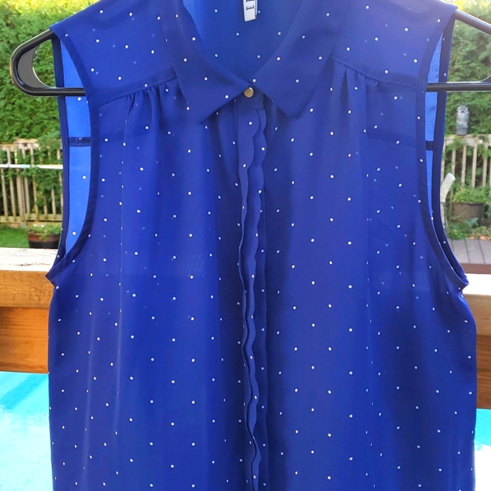 Elle polka dot sleeveless blouse